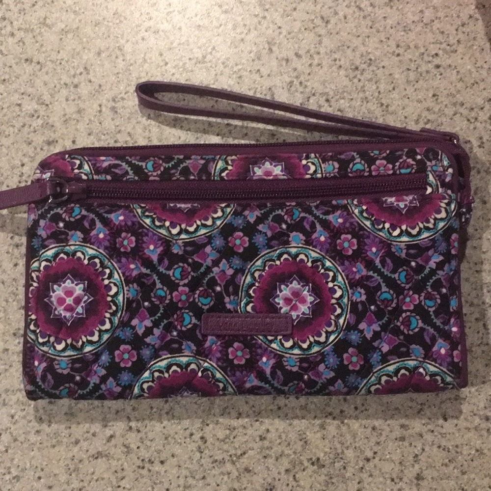 Vera Bradley front zip wristlet